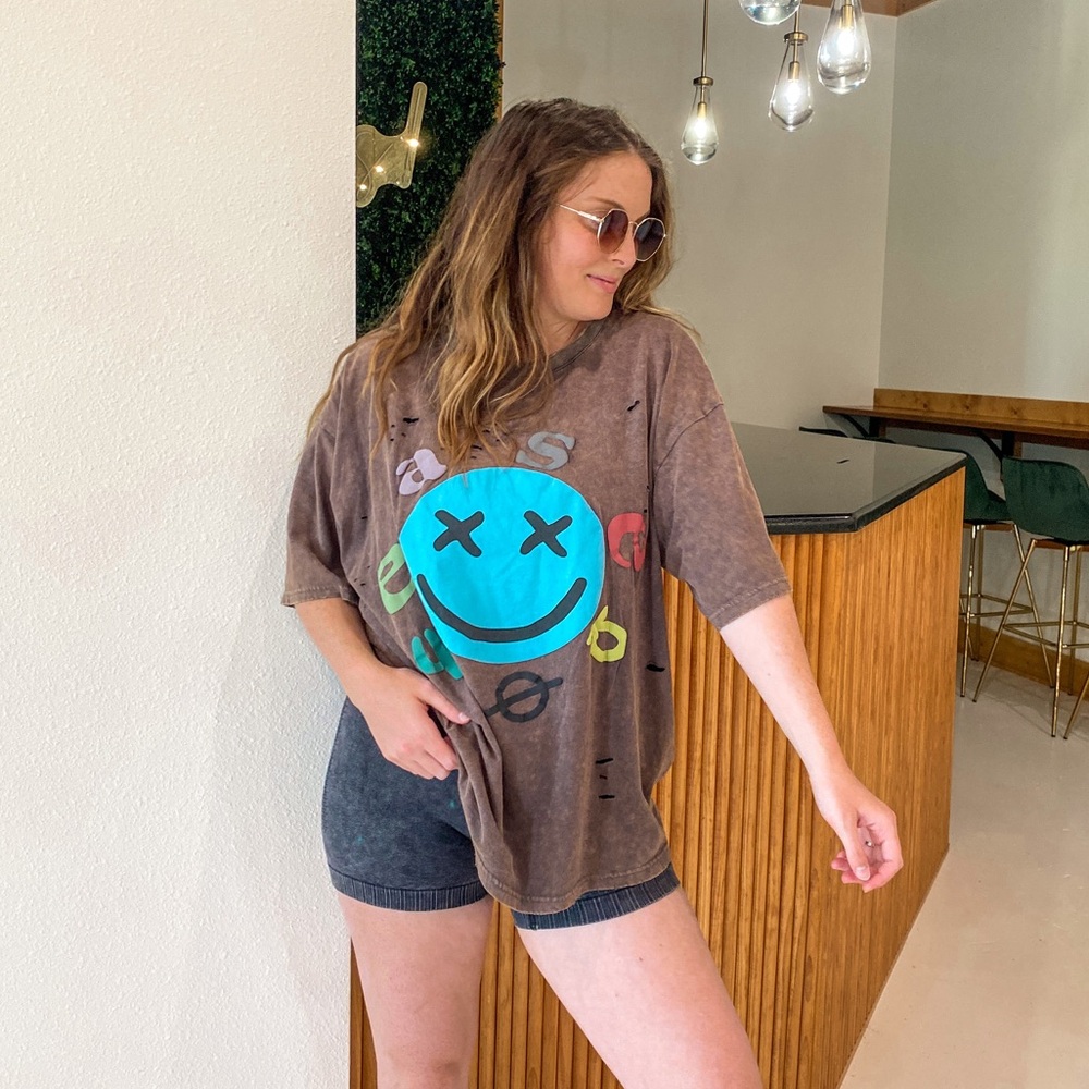 Good Vibes Smiley Graphic Tee